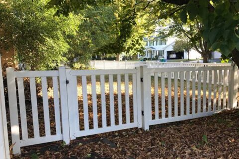 White colour fencing by paramount fence,IL