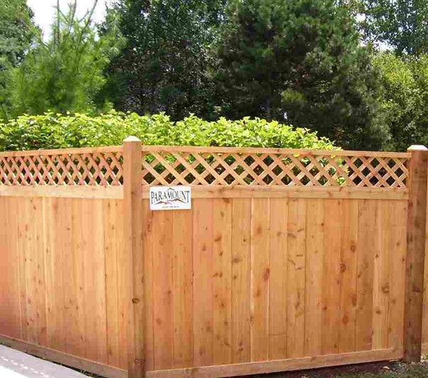 Fence project with your neighbor in Illinois