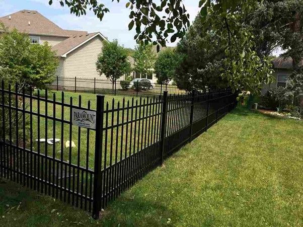 An Exterior View of Aluminium Fencing Around the House in Chicago, IL
