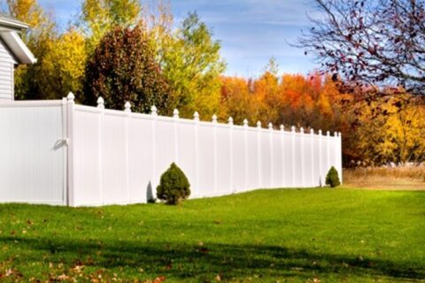 Benefits of Cleaning Vinyl Fencing, Chicago, IL